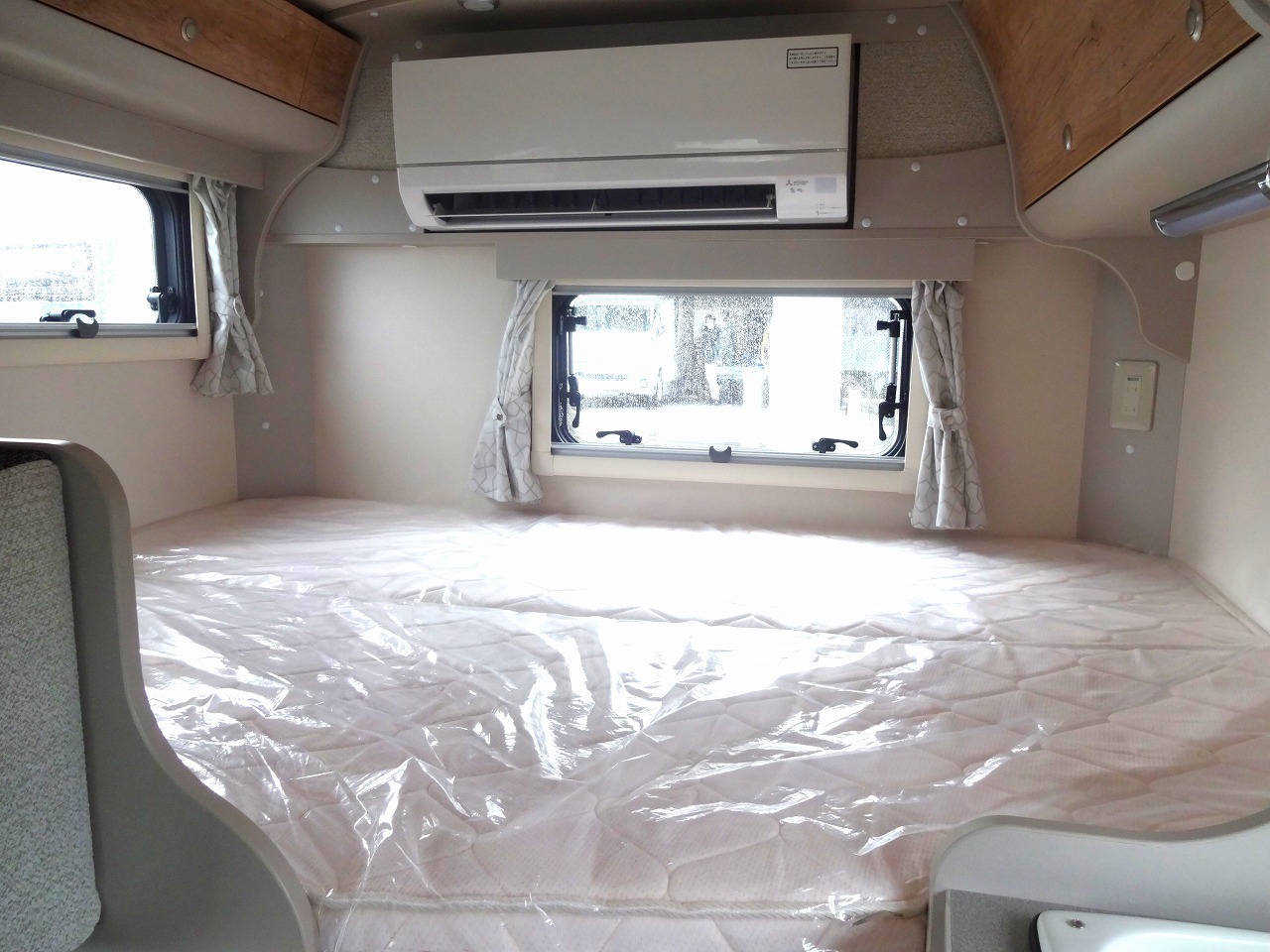 キャンピングカーキャブコン
