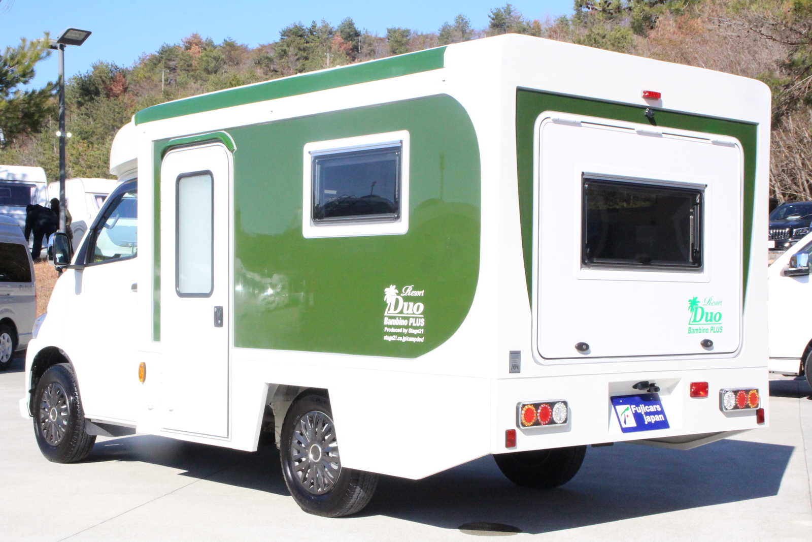 キャンピングカーキャブコン