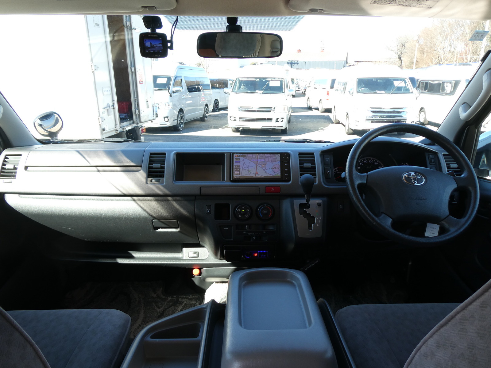 キャンピングカーバンコン