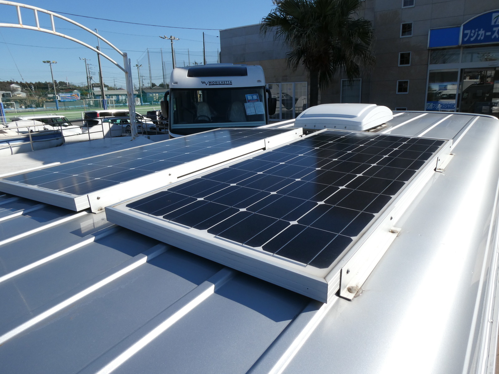 キャンピングカーバンコン