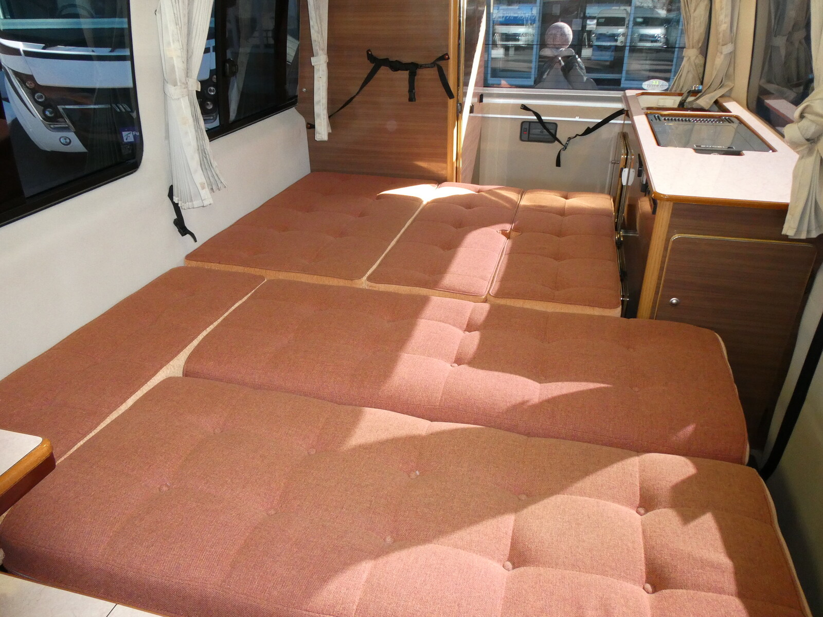 キャンピングカーバンコン