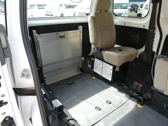 日産NV200バネット