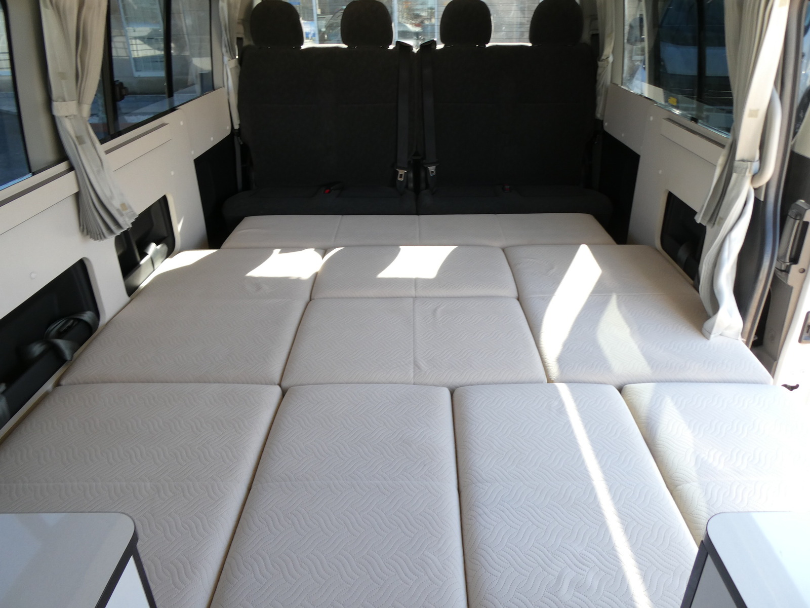 キャンピングカーバンコン