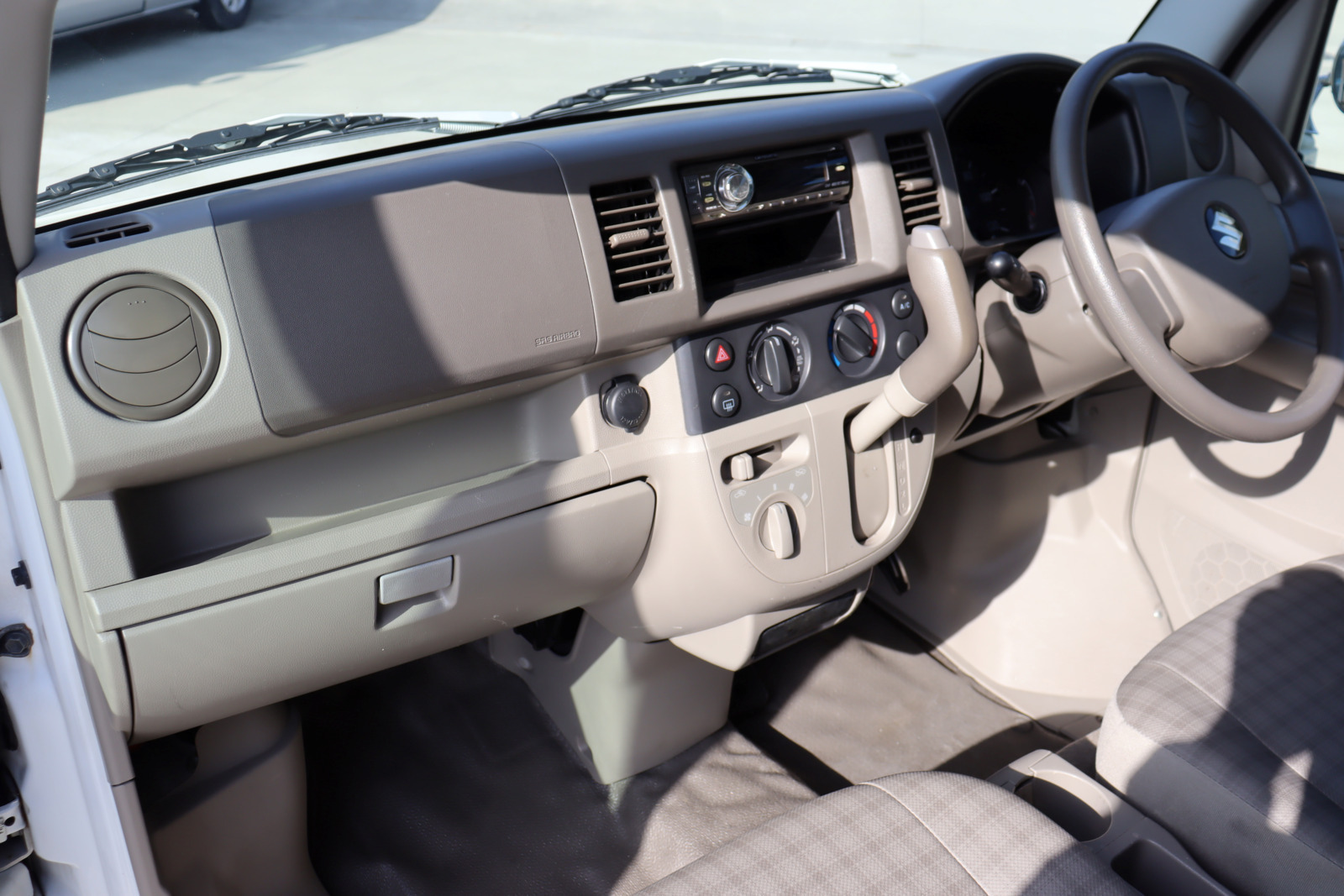 スズキエブリイ