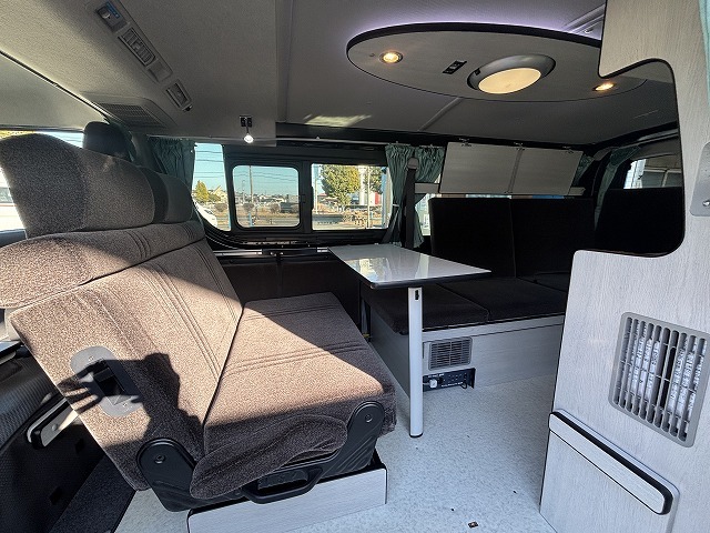 キャンピングカーバンコン