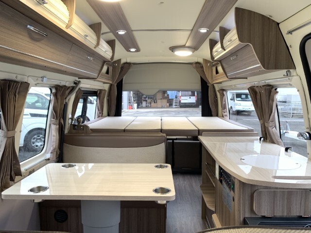 キャンピングカーバンコン