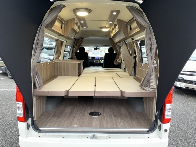 キャンピングカーバンコン