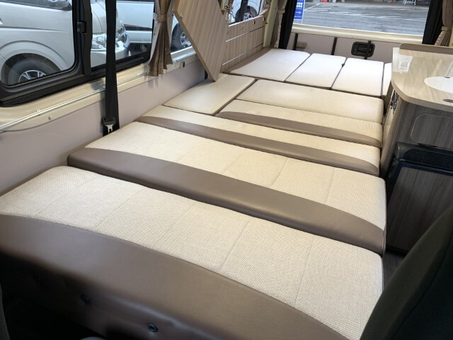 キャンピングカーバンコン