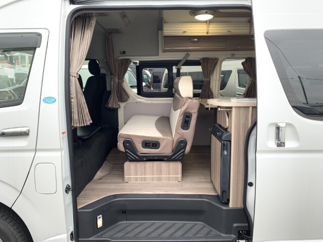 キャンピングカーバンコン