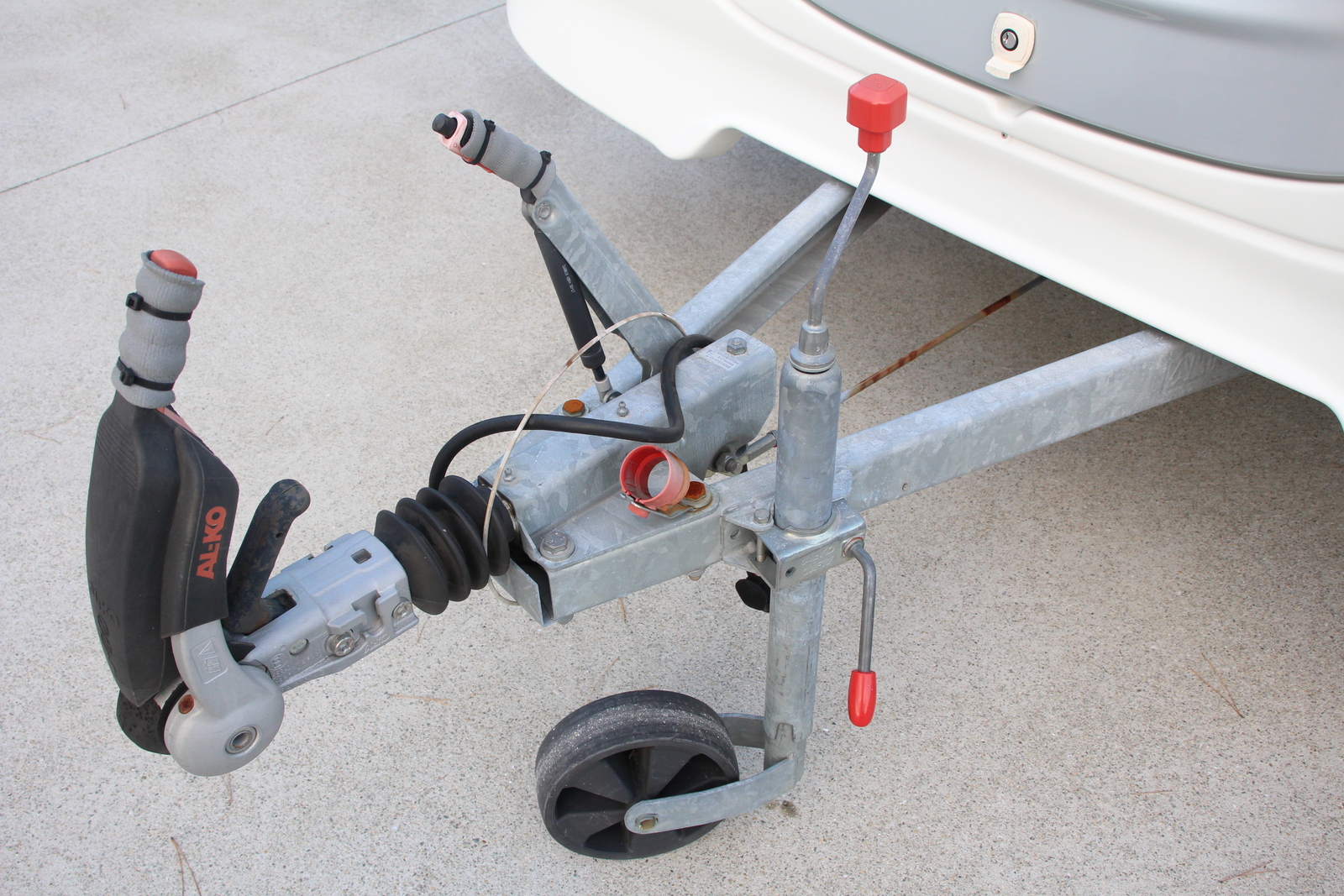 キャンピングカートレーラー