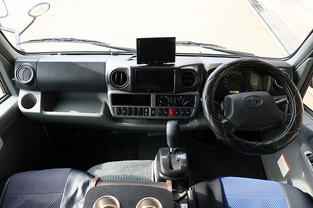 キャンピングカーキャブコン