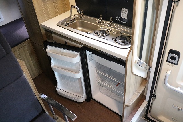 キャンピングカーキャブコン