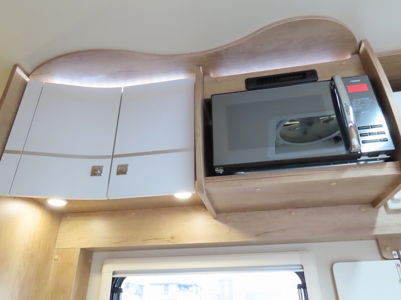 キャンピングカーキャブコン