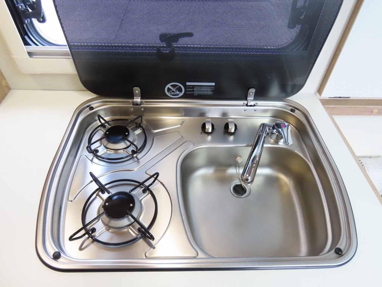 キャンピングカーキャブコン