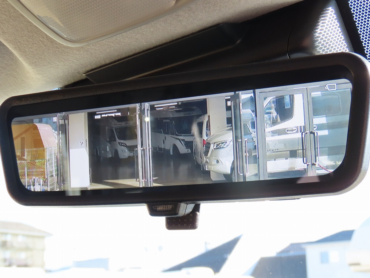 キャンピングカーバンコン