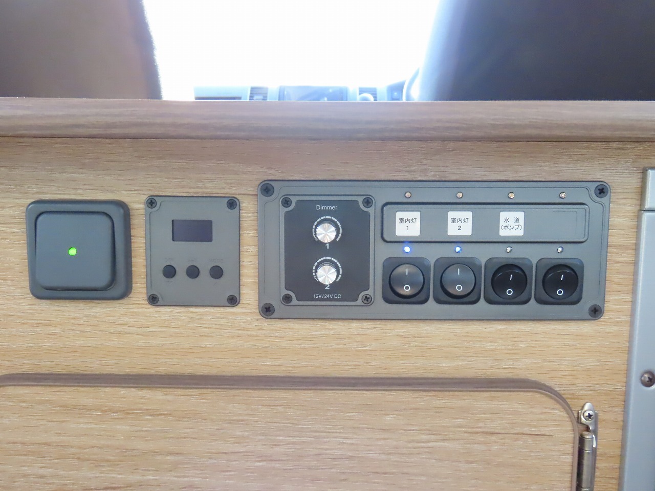 キャンピングカーバンコン