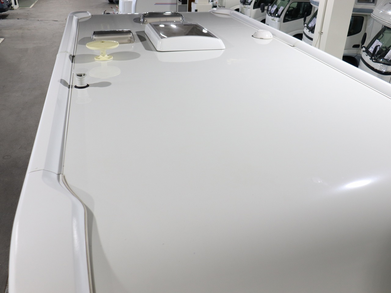 キャンピングカートレーラー