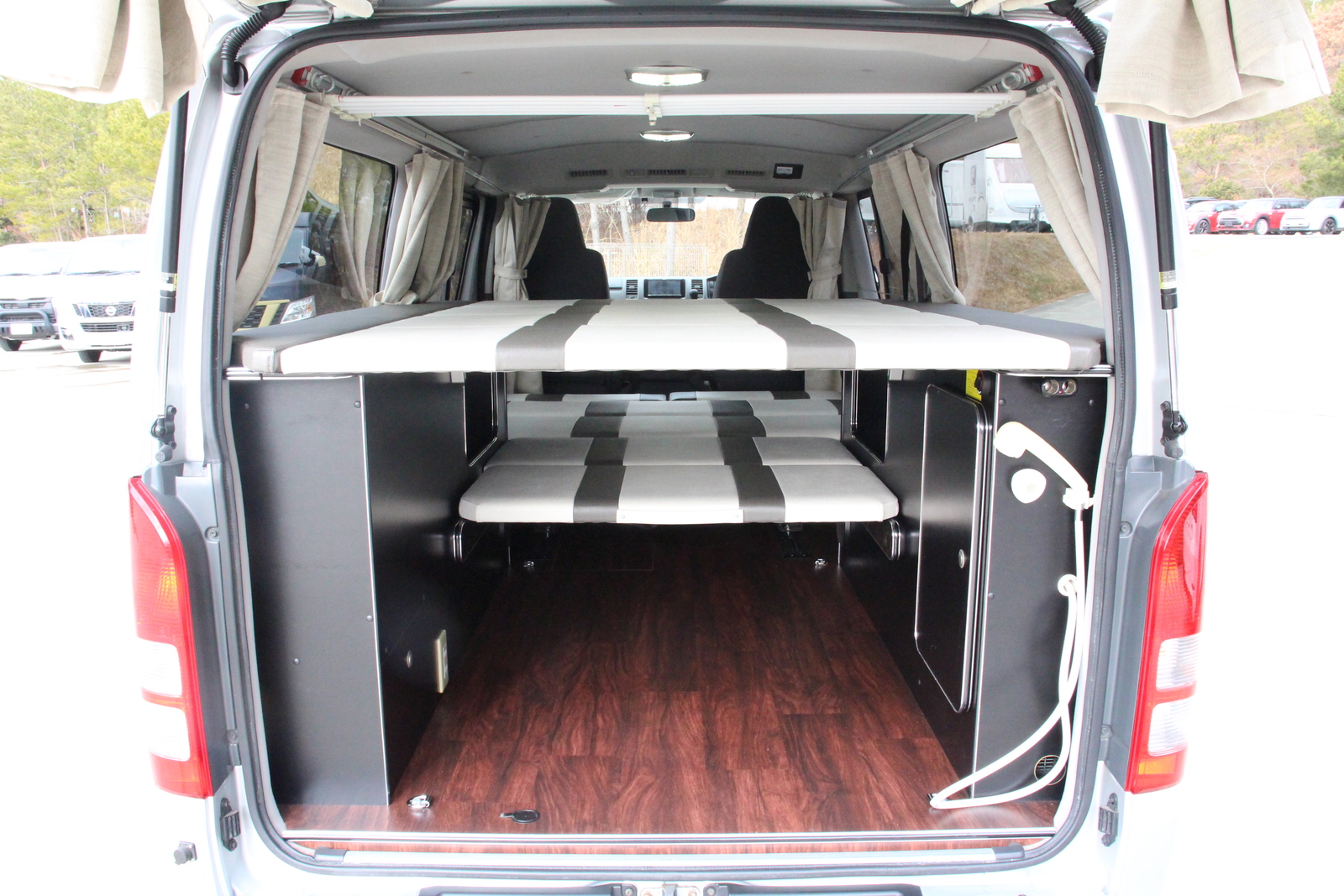 キャンピングカーバンコン