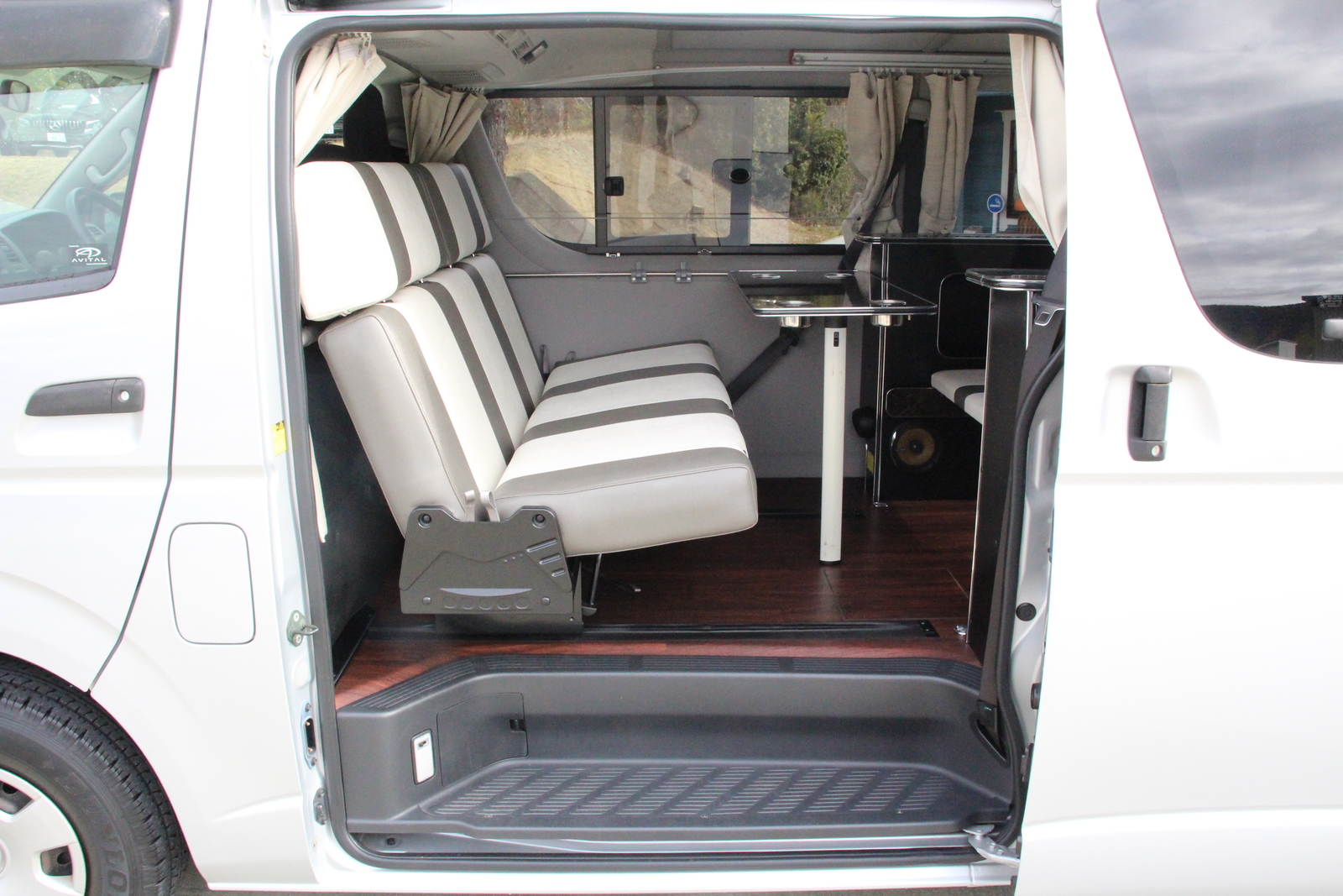 キャンピングカーバンコン