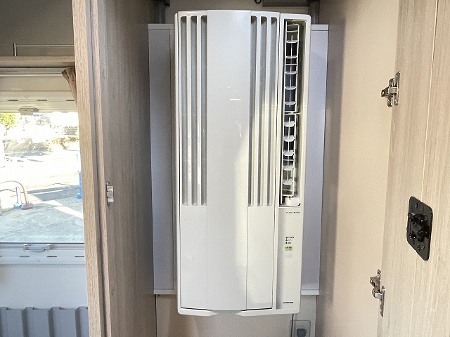 キャンピングカートレーラー