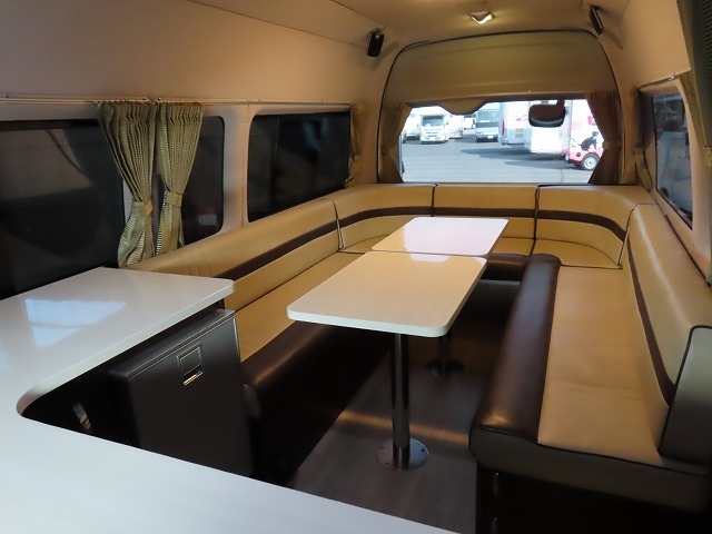 キャンピングカーバンコン