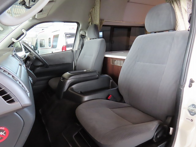 キャンピングカーバンコン