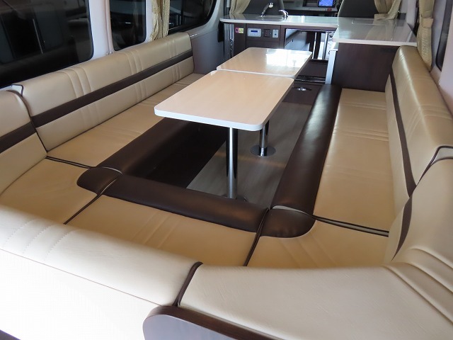 キャンピングカーバンコン