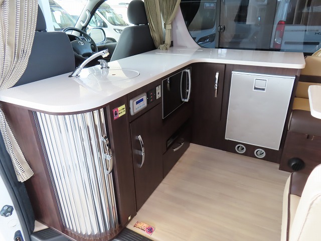 キャンピングカーバンコン