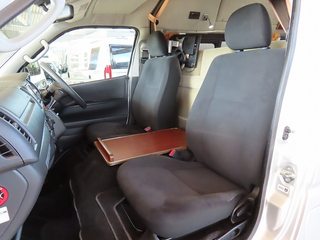 キャンピングカーバンコン