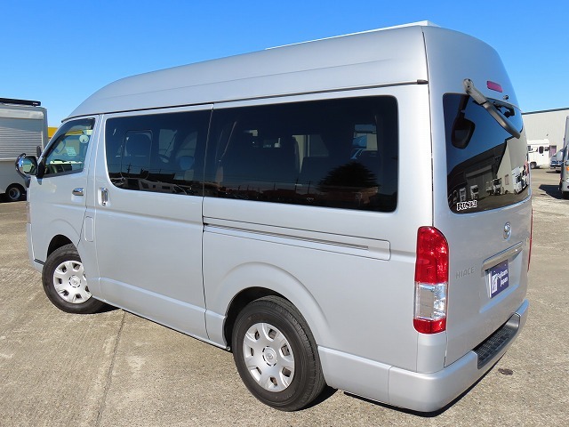 キャンピングカーバンコン