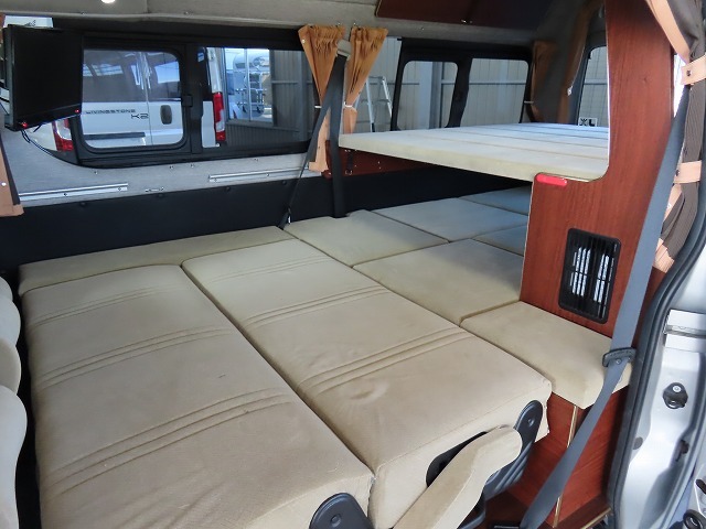 キャンピングカーバンコン