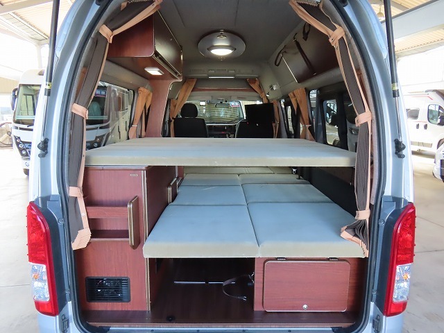 キャンピングカーバンコン