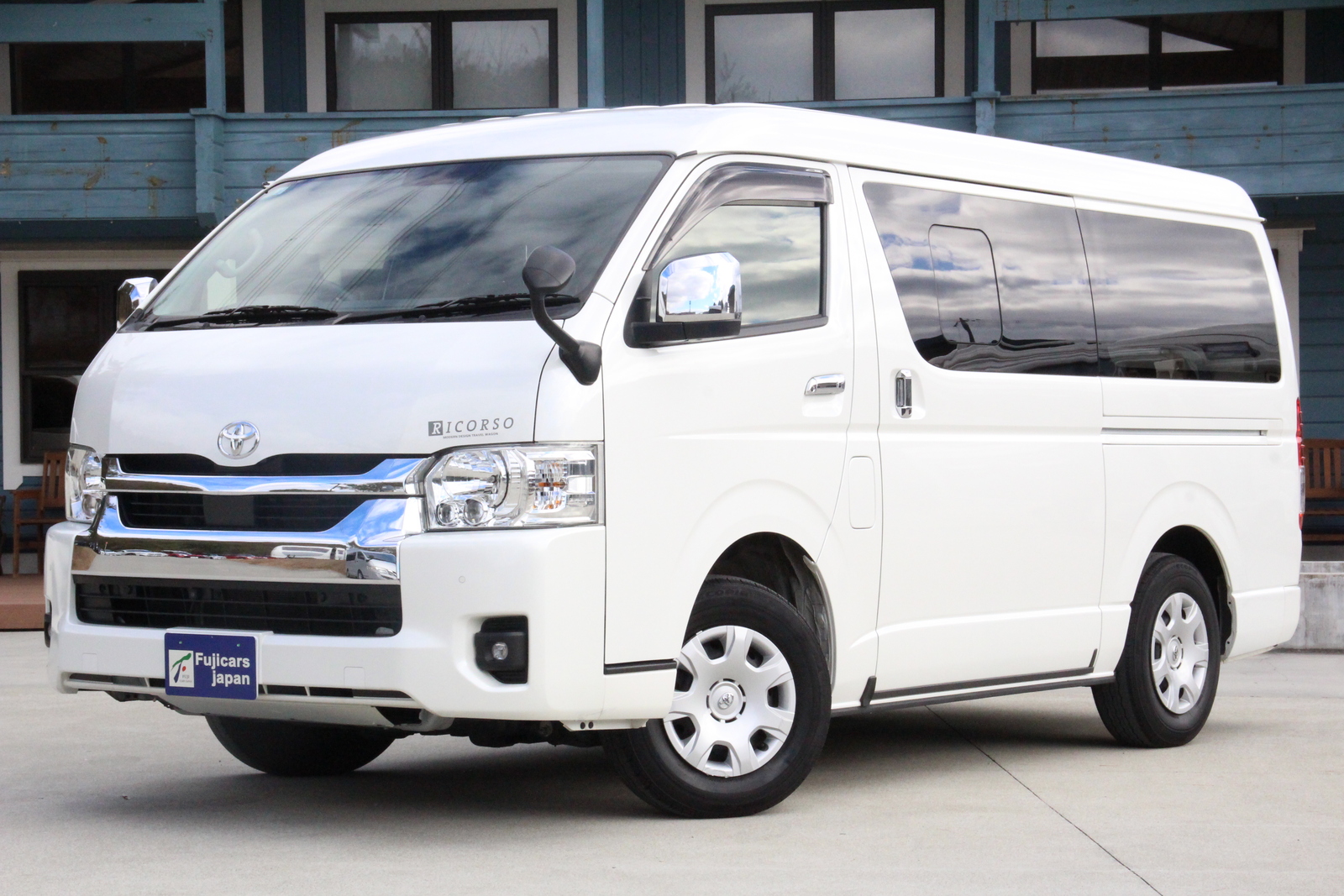 キャンピングカーバンコン