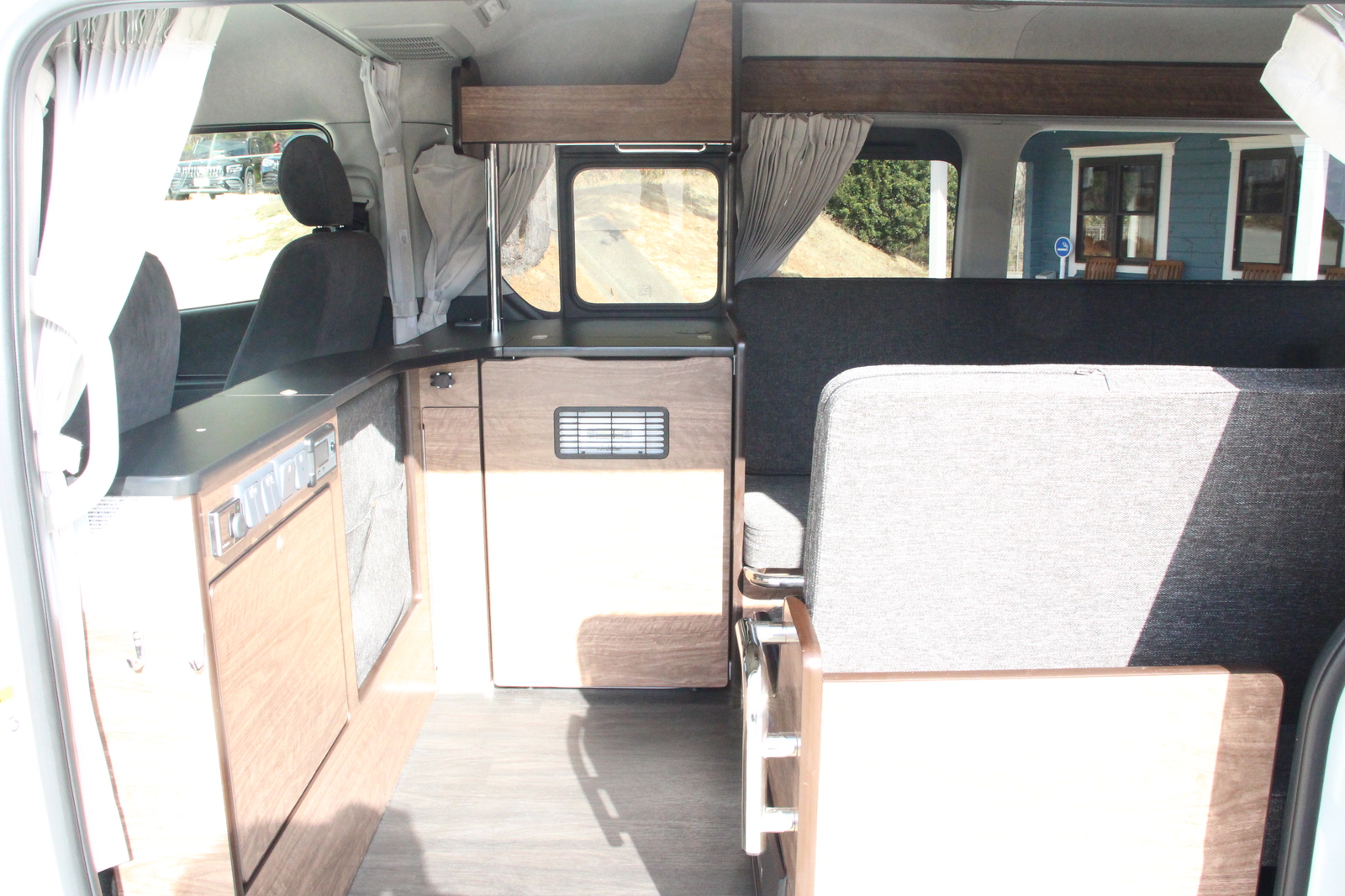 キャンピングカーバンコン