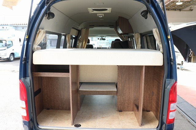 キャンピングカーバンコン