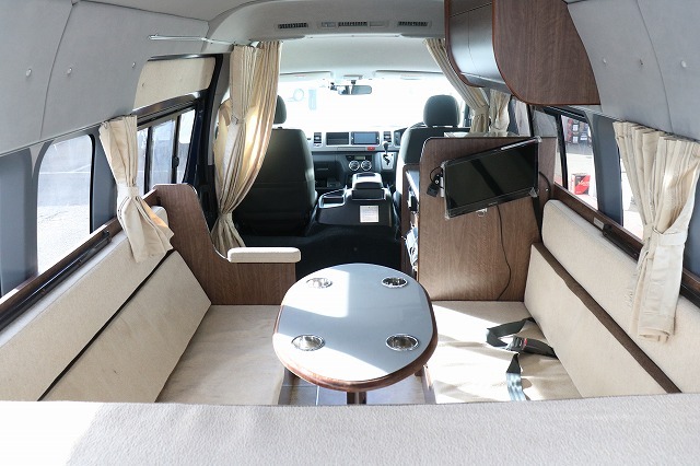 キャンピングカーバンコン