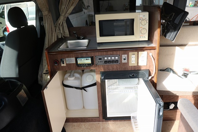 キャンピングカーバンコン