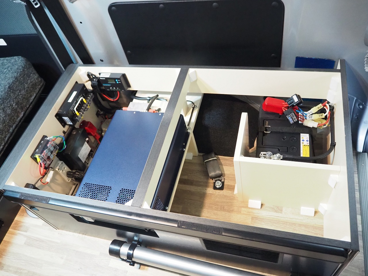 キャンピングカーバンコン