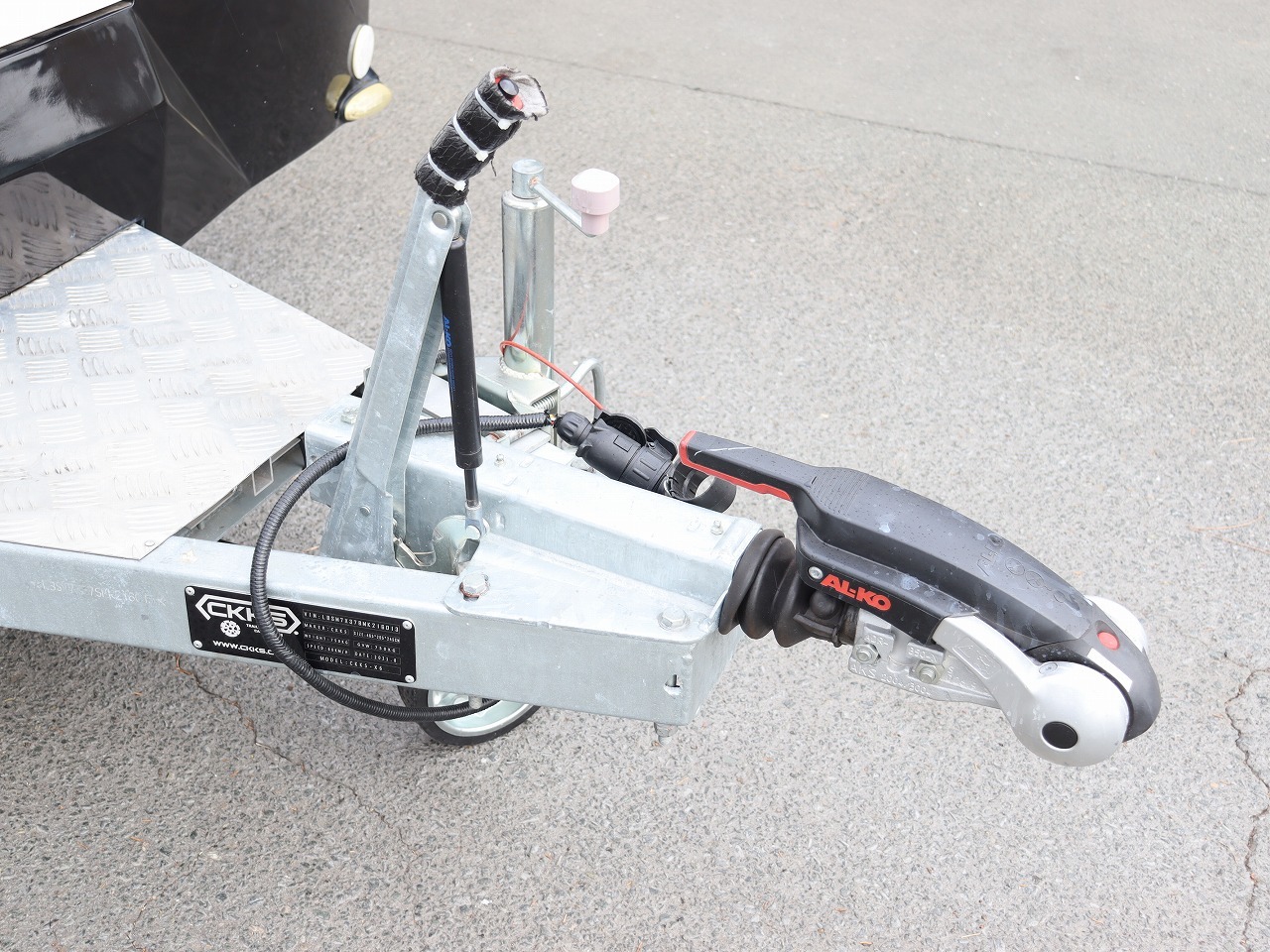 キャンピングカートレーラー