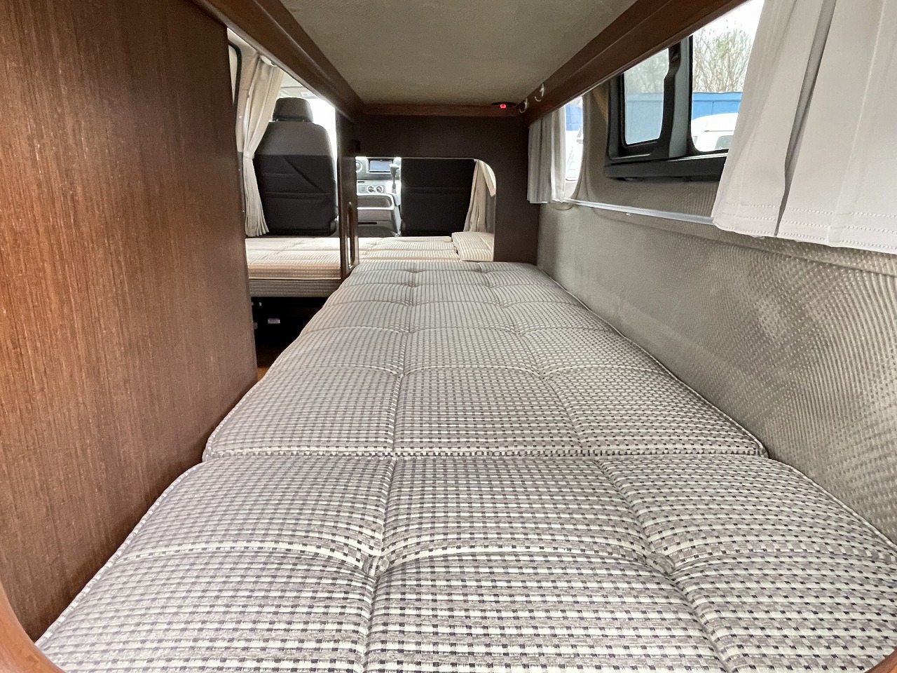 キャンピングカーバンコン