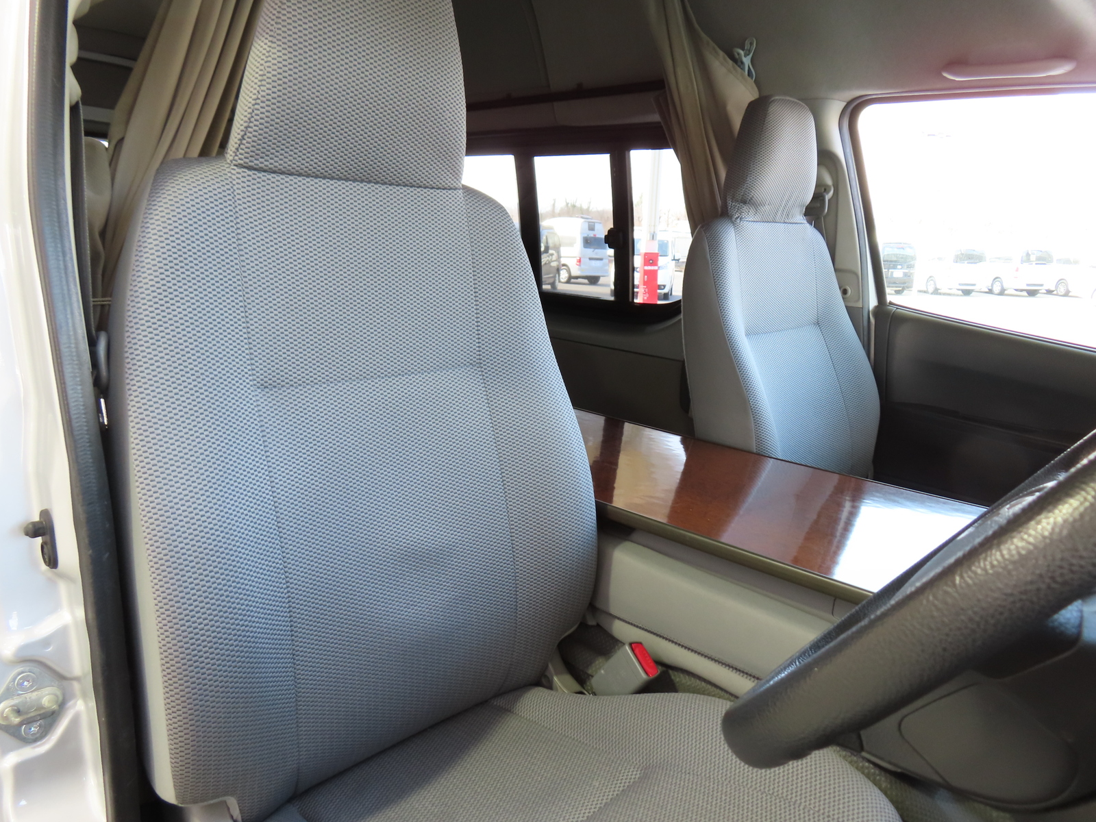 キャンピングカーバンコン