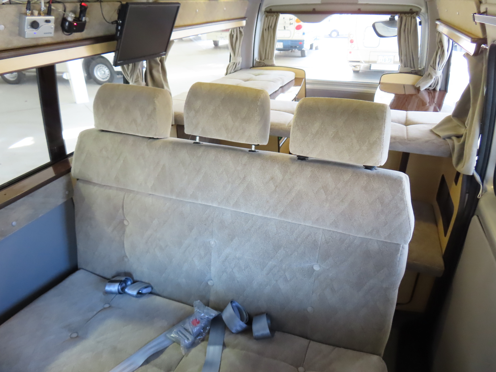 キャンピングカーバンコン