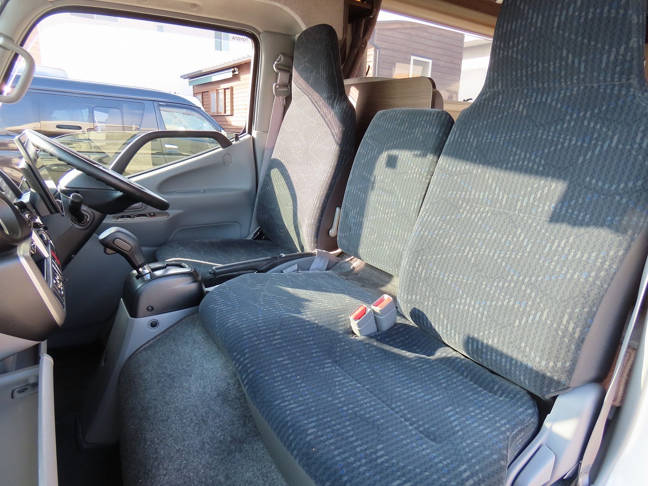 キャンピングカーキャブコン