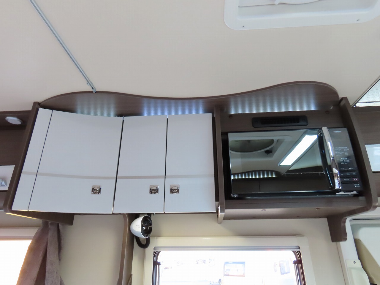 キャンピングカーキャブコン