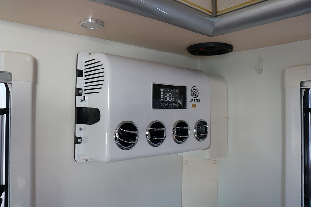 キャンピングカー軽キャンパー