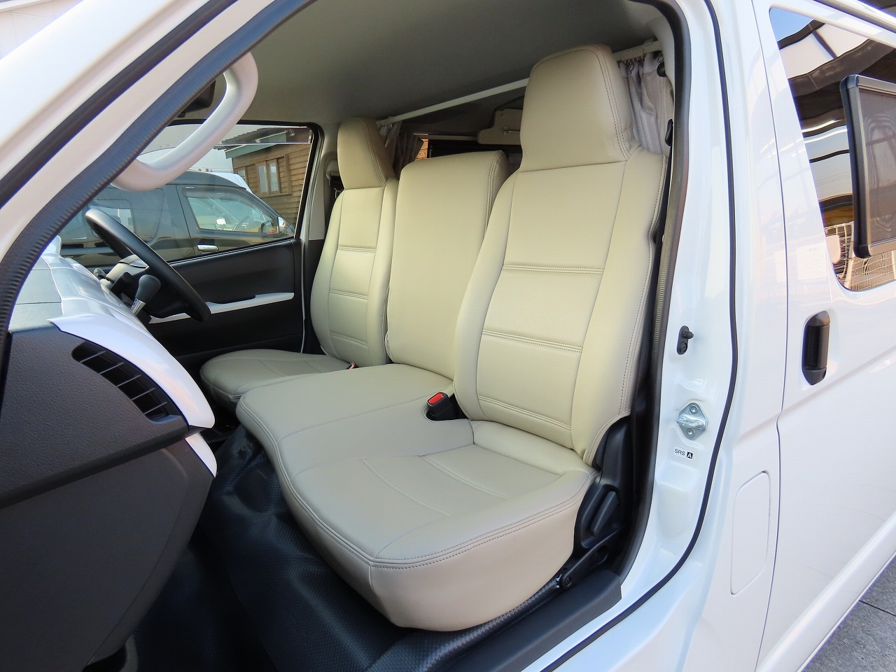 キャンピングカーバンコン