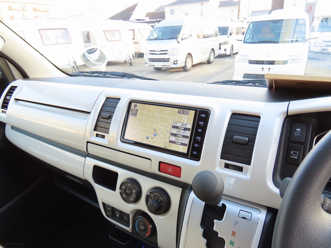 キャンピングカーバンコン