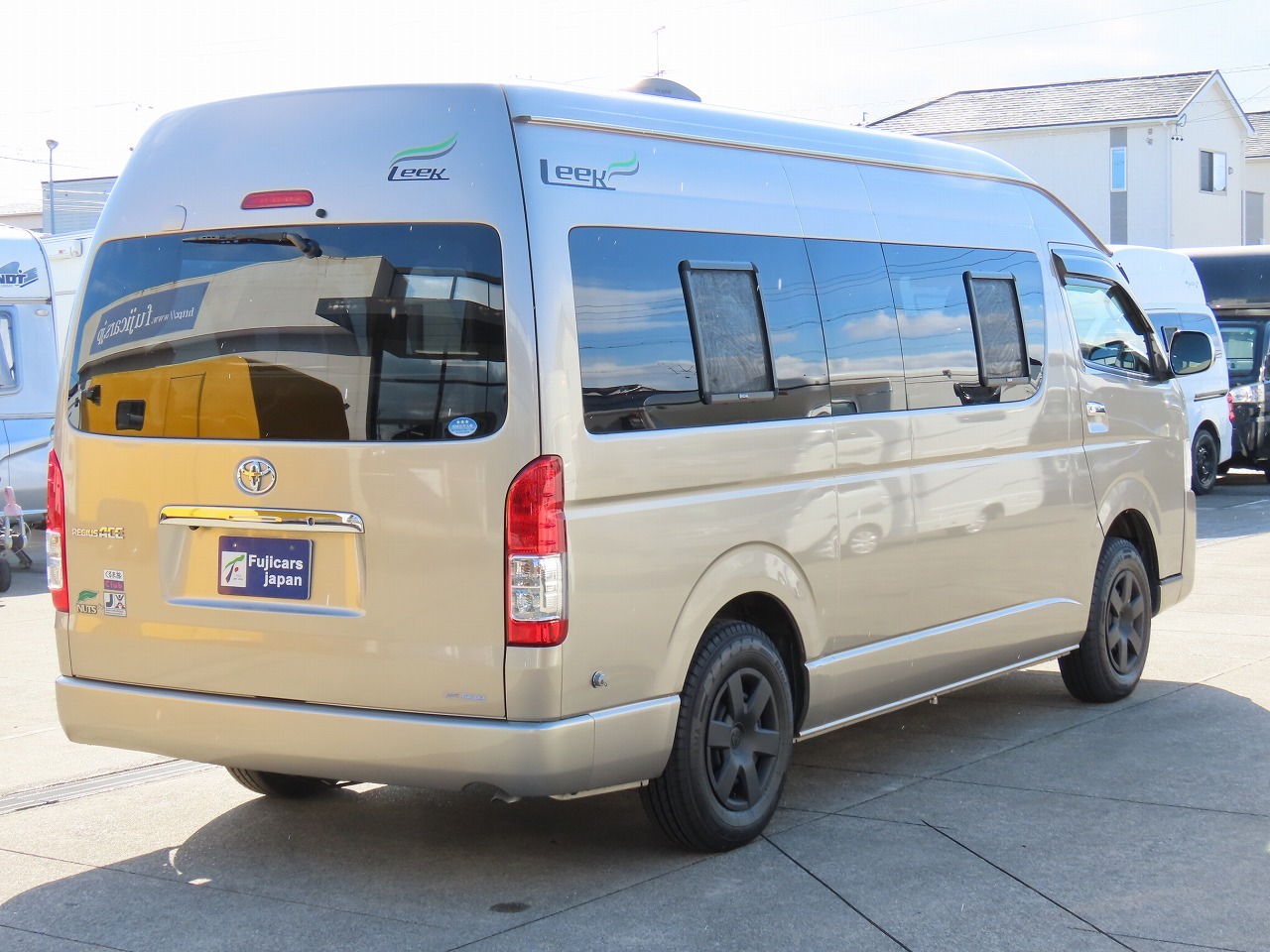 キャンピングカーバンコン