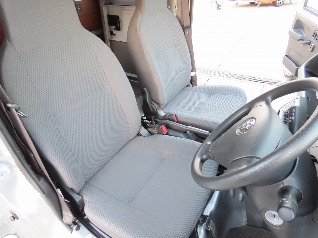 キャンピングカー軽キャンパー