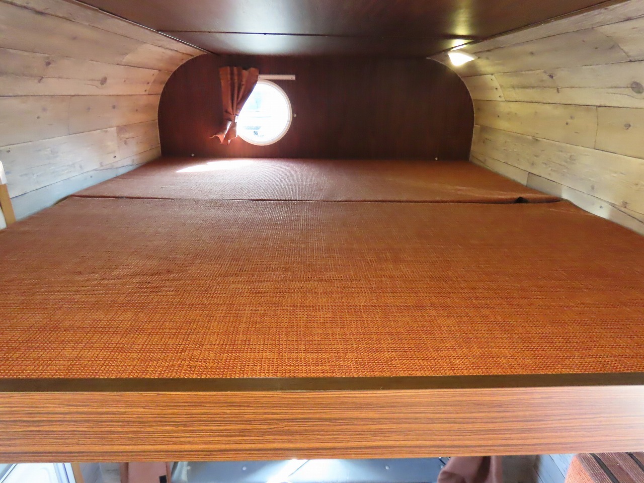 キャンピングカー軽キャンパー